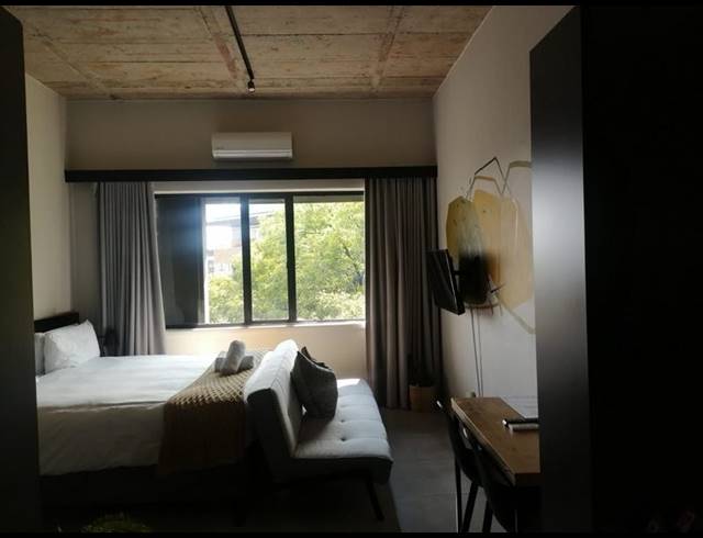 1 BEDROOM APARTMENT FOR SALE IN BENMORE GARDENS